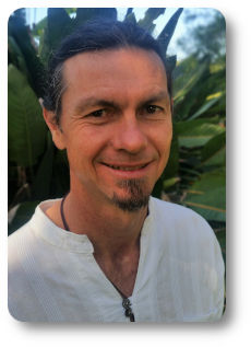 Portrait of Jamie Kennedy, Thai yoga massage therapist.